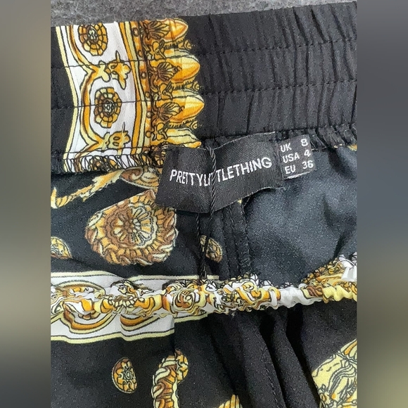 PrettyLittleThing Baroque Paisley Palazzo Pants – Size 4 (NWT) - Picture 4 of 4